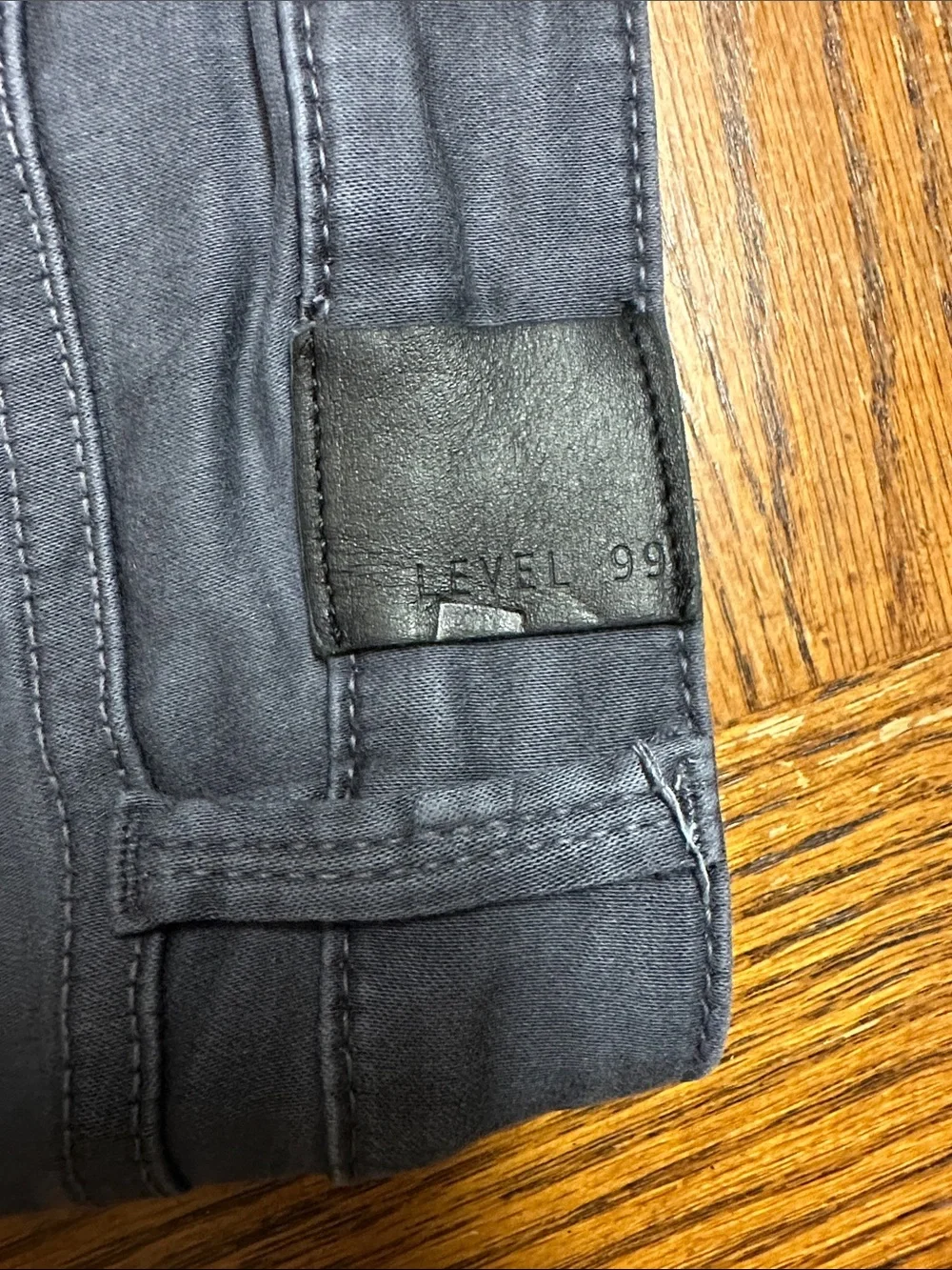 Level 99 Women’s Skinny Pants in Slate Gray - Picture 5 of 8
